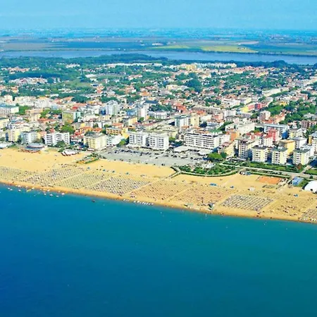 Stunning Only 100m From The Bibione