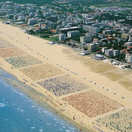Stunning Only 100m From The Lejlighed Bibione